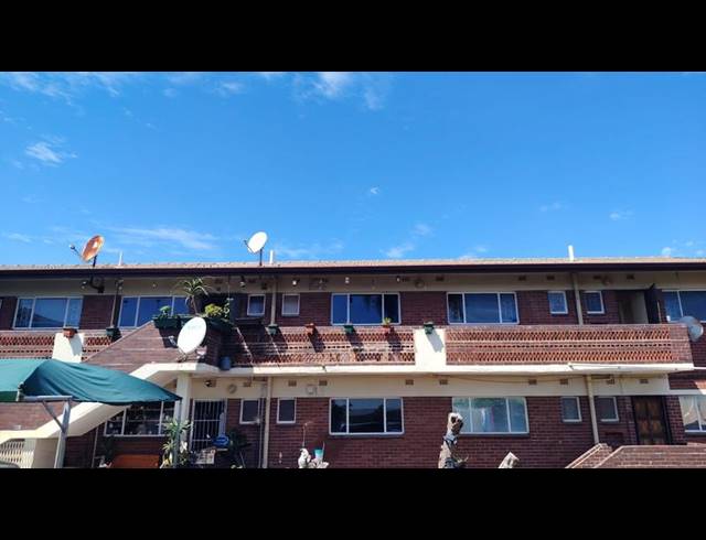 2 BEDROOM APARTMENT FOR SALE IN MALVERN